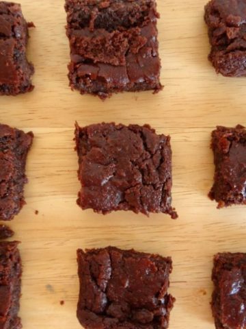 The Best Ever Healthy Double Chocolate Brownies Recipe | www.happyhealthymotivated.com