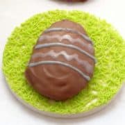 Chocolate-Covered Marshmallow Homemade Easter Eggs recipe - simple to make and so much cuter and cheaper than the store-bought ones! | www.happyhealthymotivated.com