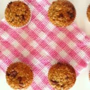 #Healthy Oatmeal Cupcakes #Recipe - they're healthy, #glutenfree, easy to make and delicious - whatever you want! You can have them for a dessert, a snack or even breakfast. Don't like #chocolate chips? You can swap them for nuts, dried fruit or whatever you want! | www.happyhealthymotivated.com