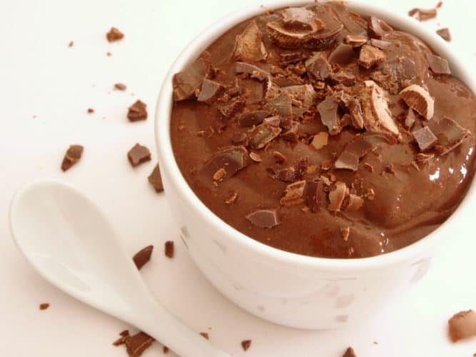 This healthy pudding recipe is really easy to make and tastes SO good you would never ever know it's healthy! It's got no added fat or sugar and is totally gluten-free! Definitely going to start making this instead of buying the stuff from the store.