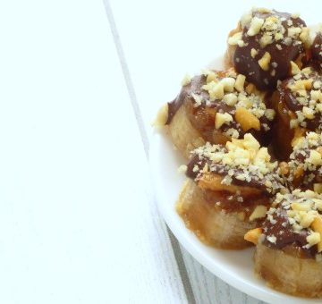 Healthy Frozen Banana Snickers Bites Recipe. These mouthfuls of deliciousness are my new favourite healthy snack! They're so easy to make and taste amazing - loads better than a normal Snickers! Plus they're healthy, vegan and gluten-free!